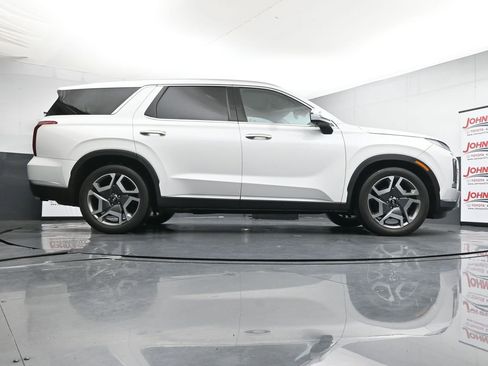 Used 2023 Hyundai Palisade Limited AWD/4WD image 38