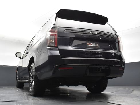 Used 2023 Chevrolet Suburban Z71 AWD/4WD image 25