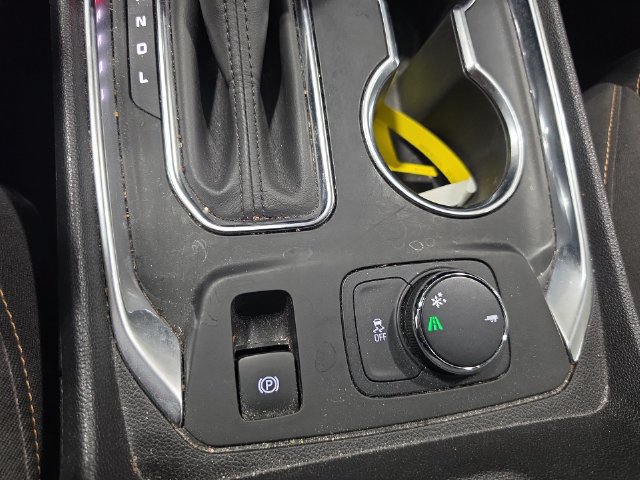 Used 2019 Chevrolet Traverse LT FWD image 18