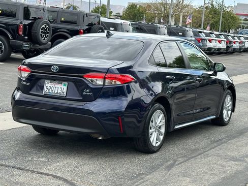 Used 2025 Toyota Corolla LE w/ LE Premium Package FWD image 7