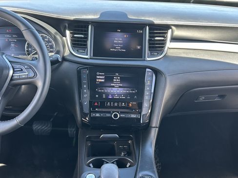 Used 2021 INFINITI QX50 Luxe w/ Appearance Package AWD/4WD image 17