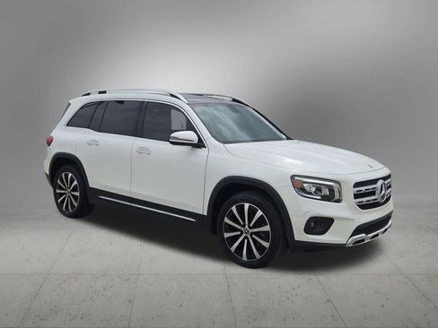 Used 2022 Mercedes-Benz GLB 250 image 8