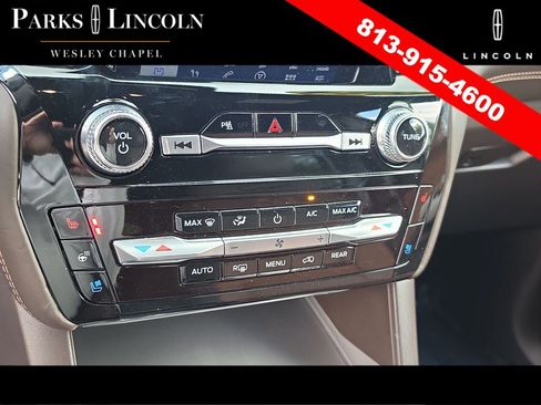 Used 2024 Ford Explorer King Ranch w/ Technology Package RWD image 25