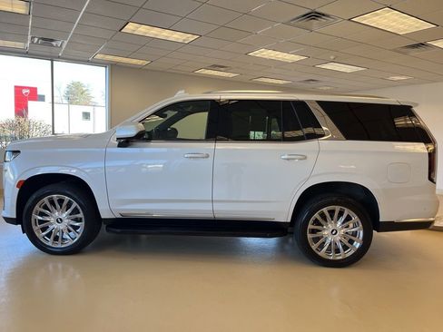 Certified 2024 Cadillac Escalade Premium Luxury AWD/4WD image 11