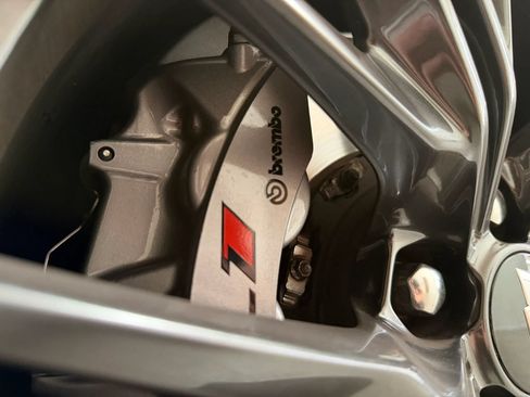 Used 2018 Chevrolet Camaro ZL1 RWD image 12