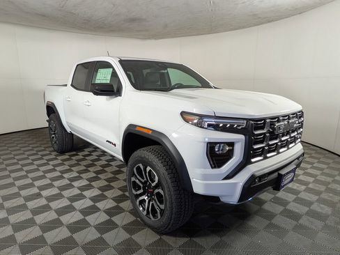 New 2026 GMC Canyon AT4 image 5