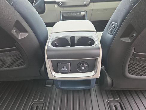 New 2026 Kia Carnival SX Prestige FWD image 19