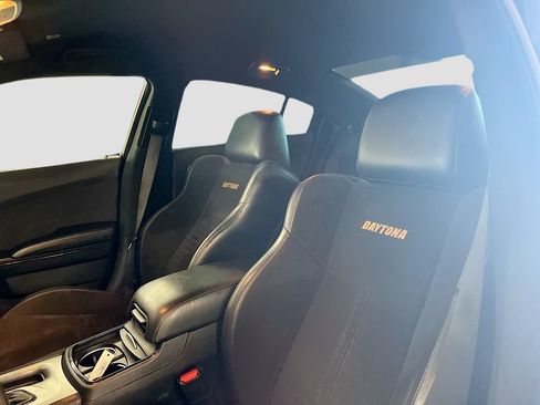 Used 2018 Dodge Charger R/T RWD image 22