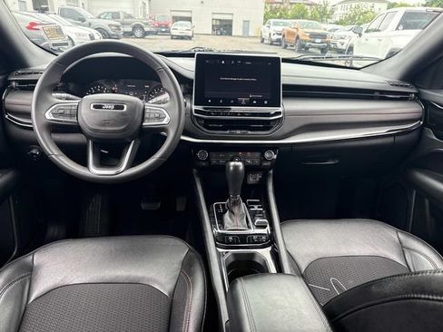 Used 2024 Jeep Compass Trailhawk AWD/4WD image 20