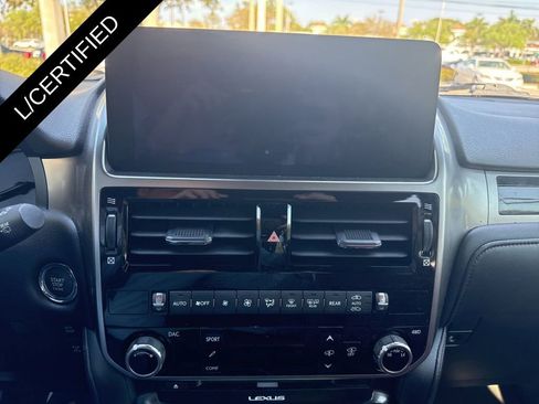 Used 2022 Lexus GX 460 Luxury w/ Accessory Package image 26