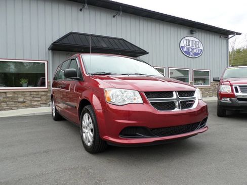 Used 2014 Dodge Grand Caravan American Value Package FWD image 1
