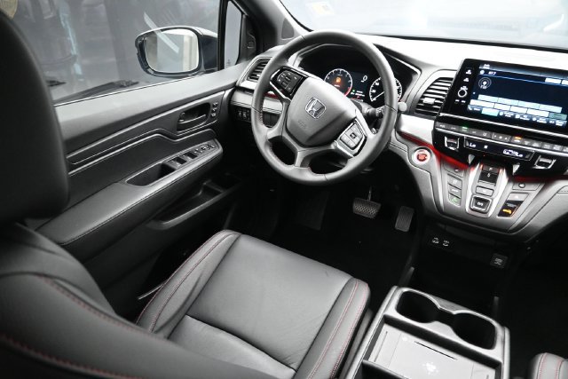 Certified 2026 Honda Odyssey Sport-L image 10