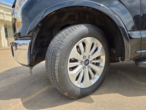 Used 2016 Ford F150 Lariat w/ Equipment Group 501A Mid image 29