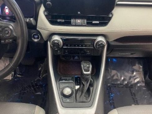 Used 2023 Toyota RAV4 Limited AWD/4WD image 16