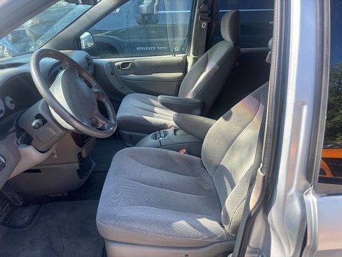 Used 2001 Dodge Grand Caravan Sport image 11