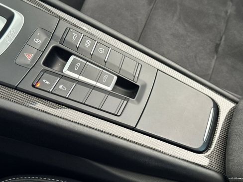 Used 2018 Porsche 911 Targa 4 GTS image 26