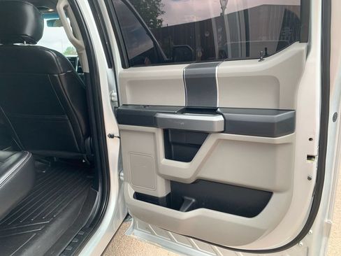 Used 2016 Ford F150 XLT AWD/4WD image 21