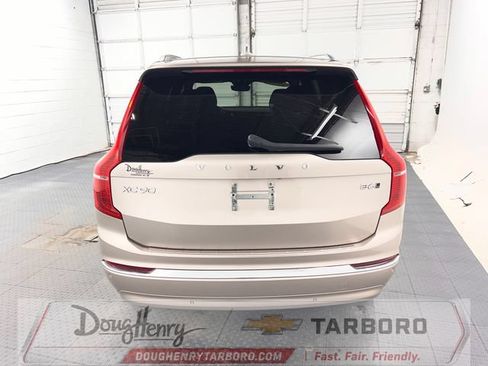 Used 2024 Volvo XC90 B6 Plus w/ Protection Package Premier AWD/4WD image 8