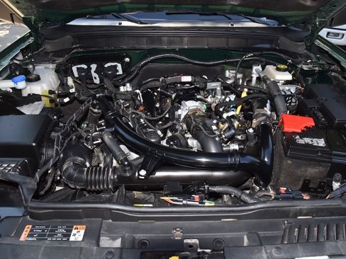 Certified 2023 Ford Bronco Badlands w/ Sasquatch Package AWD/4WD image 48