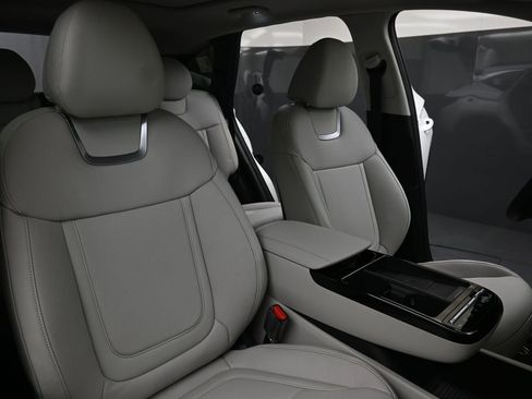 New 2026 Hyundai Tucson Limited image 13