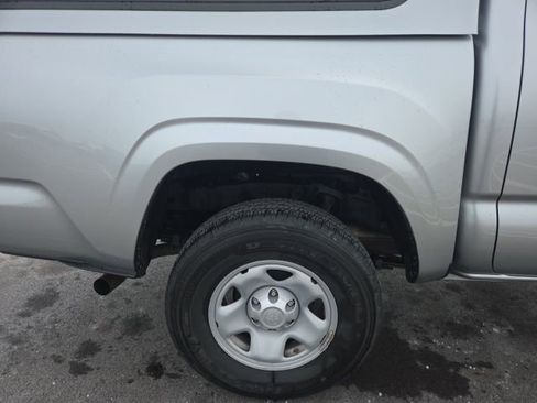Used 2022 Toyota Tacoma SR image 7