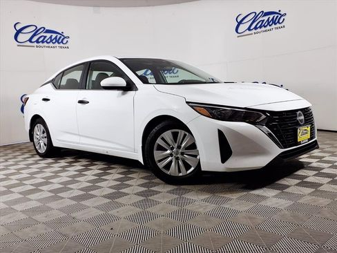 Used 2024 Nissan Sentra S image 1