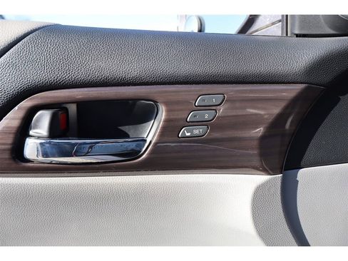 Used 2016 Honda Accord Touring image 29