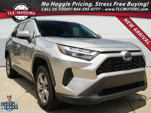Used 2023 Toyota RAV4 LE AWD/4WD image 1
