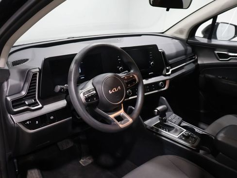 Used 2024 Kia Sportage LX image 14