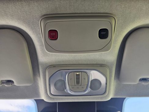 Used 2026 RAM ProMaster 2500 w/ Convenience Group FWD image 32