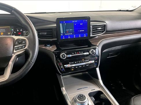 Used 2023 Ford Explorer Limited AWD/4WD image 6