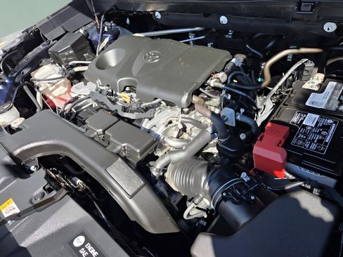 Certified 2019 Toyota RAV4 XLE Premium image 30