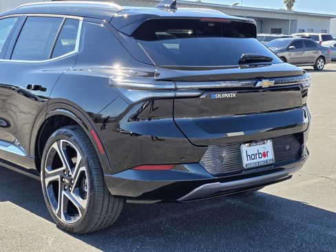 New 2026 Chevrolet Equinox EV LT w/ Convenience Package II image 11