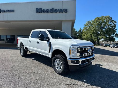 Used 2025 Ford F250 XLT w/ FX4 Off-Road Package AWD/4WD image 1