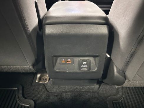 Used 2023 Nissan Frontier SV w/ SV Convenience Package RWD image 20