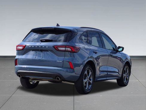Used 2023 Ford Escape ST-Line w/ Tech Pack #1 AWD/4WD image 7