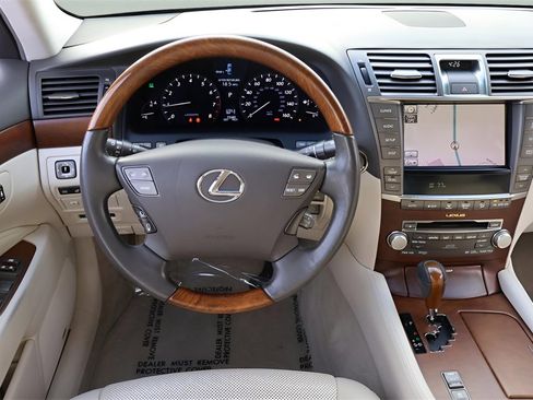 Used 2011 Lexus LS 460 image 15