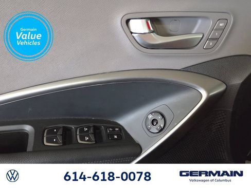 Used 2017 Hyundai Santa Fe Limited AWD/4WD image 24