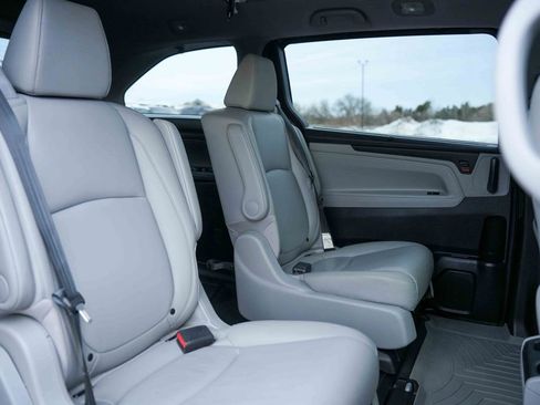 Used 2019 Honda Odyssey EX-L image 22