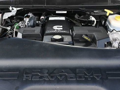 Used 2024 RAM 3500 Tradesman AWD/4WD image 17