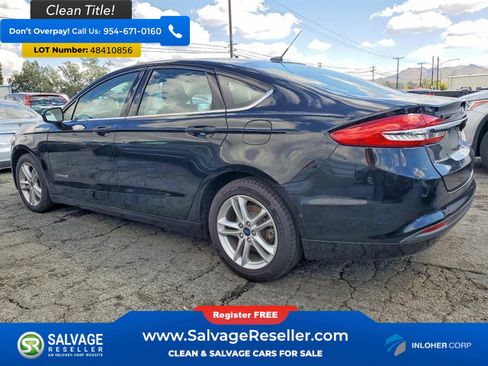 Used 2018 Ford Fusion SE FWD image 3