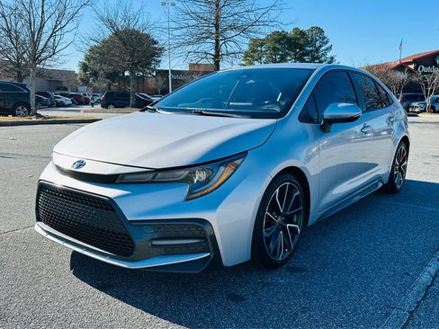 Used 2021 Toyota Corolla SE image 2
