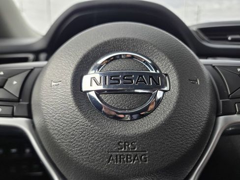 Used 2020 Nissan Rogue SV image 24