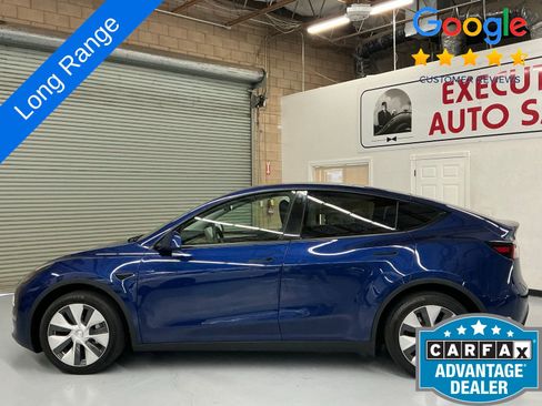 Used 2022 Tesla Model Y Long Range image 8