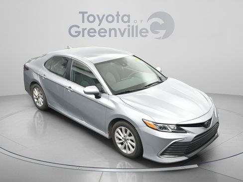 Used 2023 Toyota Camry LE w/ Convenience Package FWD image 20