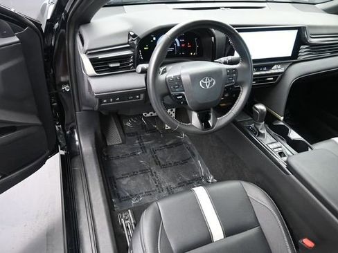 Used 2026 Toyota Camry SE w/ Multimedia Upgrade Package FWD image 14
