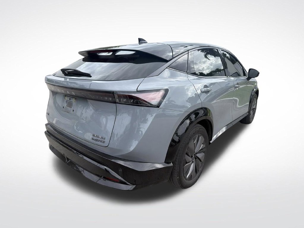 Used 2024 Nissan Ariya AWD image 9