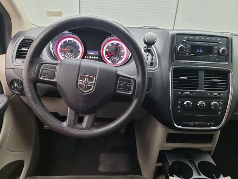 Used 2016 Dodge Grand Caravan American Value Package image 22