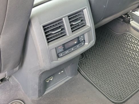 Used 2019 Volkswagen Atlas SEL Premium image 15