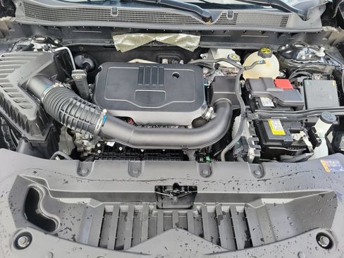 Used 2025 Chevrolet Blazer LT FWD image 38